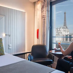 Hotel Le Parisis - Tour Eiffel Paris