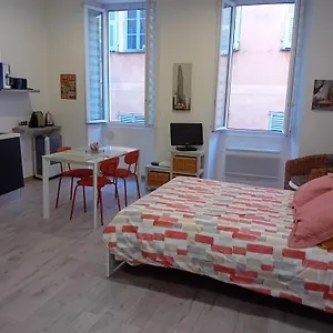 Apartment Old Town Sea Side Nice