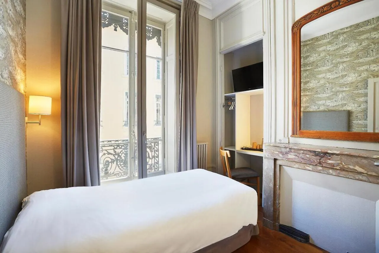 **  Hotel Vaubecour - Centre Lyon Ainay - Perrache France