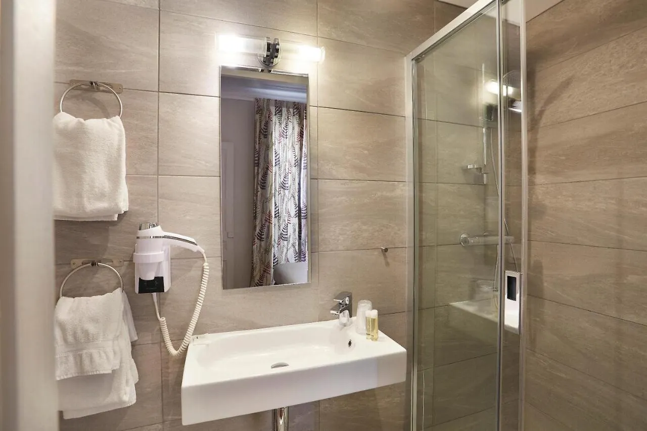 Hotel Vaubecour - Centre Lyon Ainay - Perrache 2*,